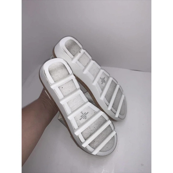 Nine West “Beth” white metallic gray Strappy Platform Wedge Sandal ~ Size 6.5 - Picture 4 of 4